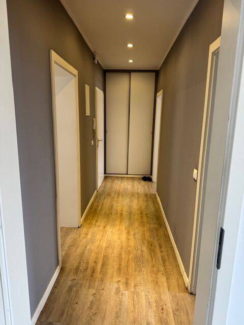 Sbr.-Rußhütte * schicke 3 ZKB * hohe Decken * EKB * modernes Bad * Balkon – Saarbrücken – Vorschaubild 3