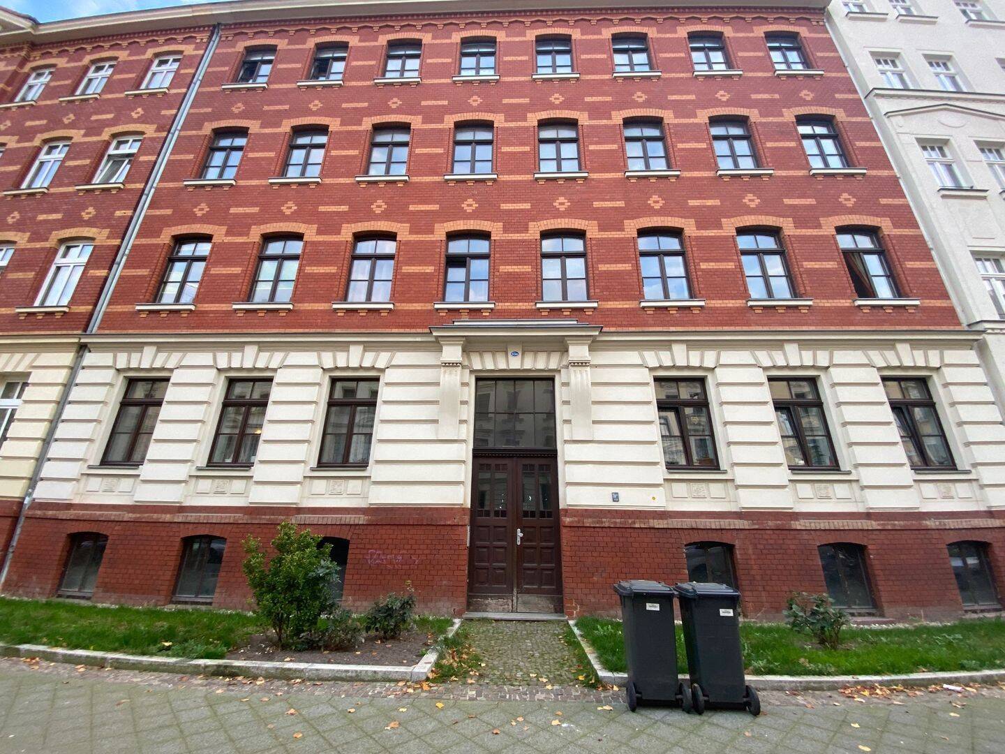 * ETW in Gohlis-Süd * 2 Zimmer * Küche/Bad mit Fenster * Wanne *