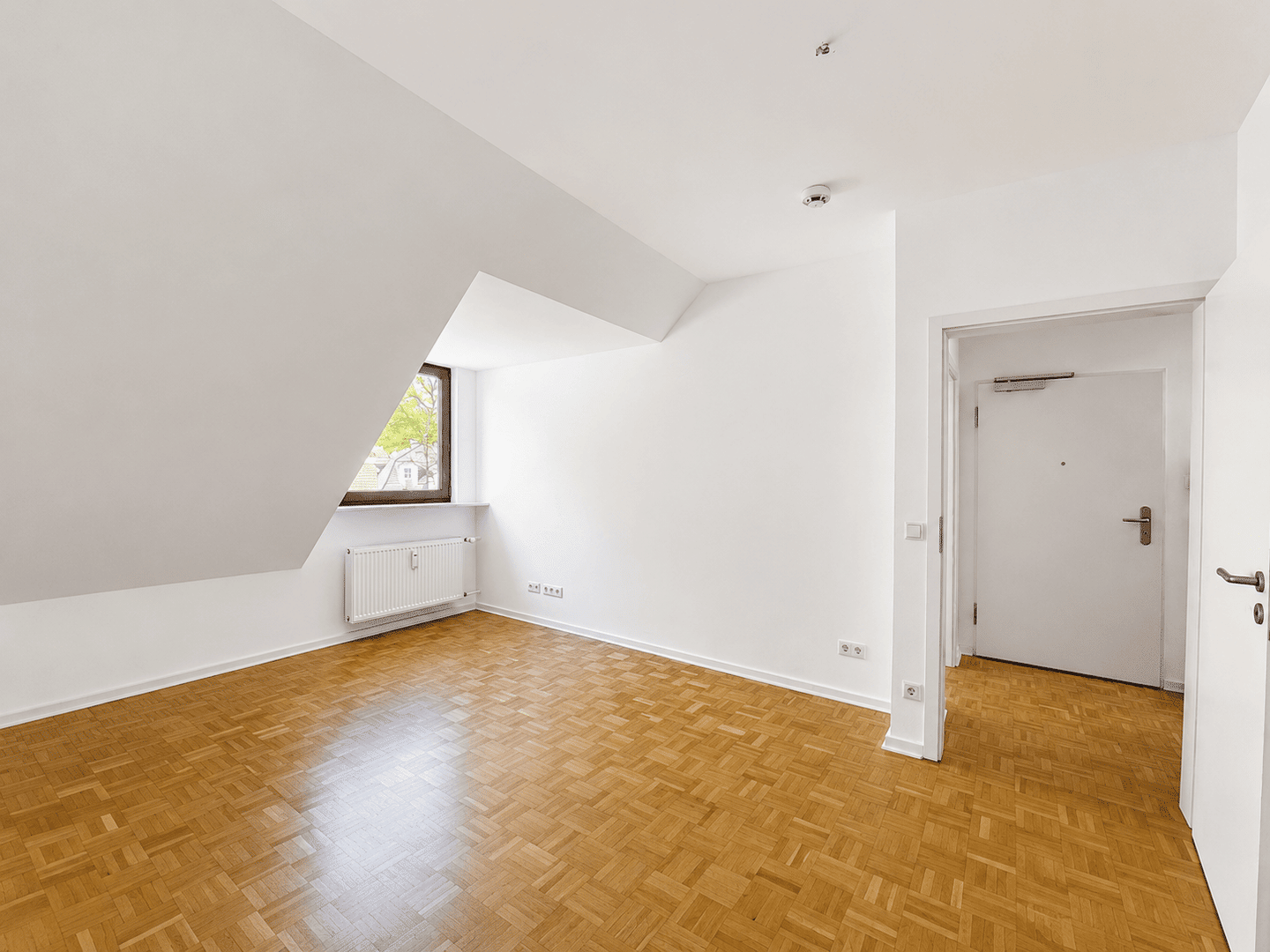 Attraktive 4 Zimmer-Maisonette mit viel Licht und Raum – Hamburg – Vorschaubild 3