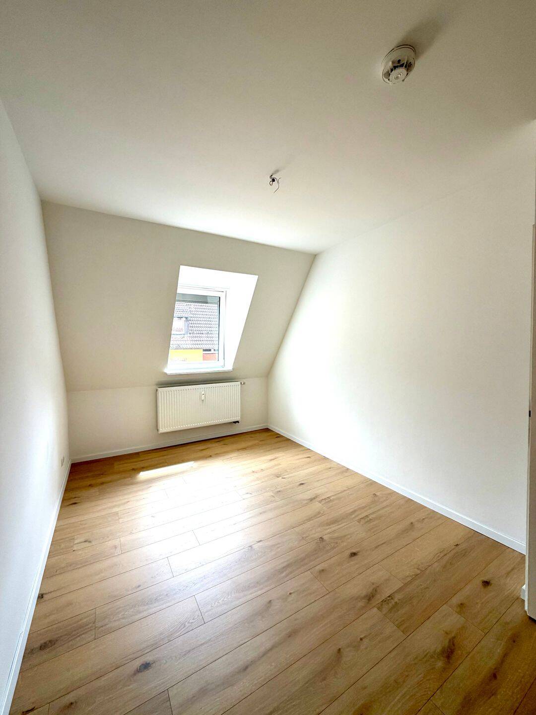 2er WG-Neugründung – frisch renovierte Wohnung mit neuer Küche im Nürnberger Zentrum – Nürnberg – Vorschaubild 5