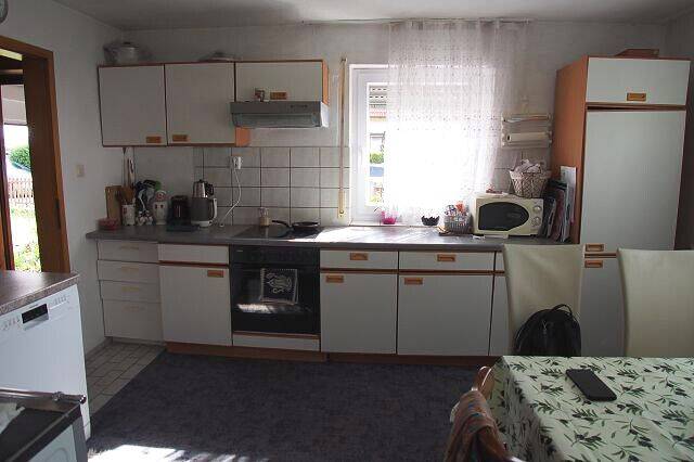 Einfamilienhaus mit ebenerdigem Grundstück in ruhiger Wohnlage der Marktgemeinde Wallersdorf – Wallersdorf – Vorschaubild 8