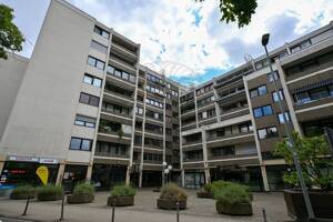 Mainz: Zentrale 2-Zimmer-Wohnung mit Tiefgaragenstellplatz!