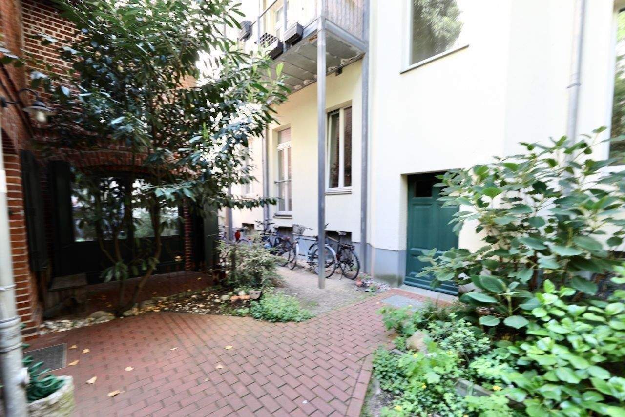 BELIEBTE LAGE IM BERGMANNKIEZ - BEQUEMES HOCHPARTERRE MIT HOHEN DECKEN - ZUR ZEIT VERMIETET – Berlin – Vorschaubild 3