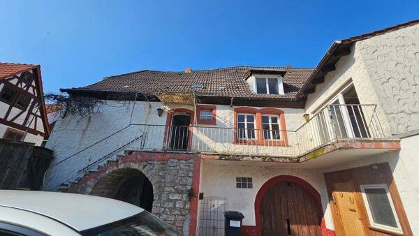 Handwerkerhaus in Top Lage ! Mit viel Potential !