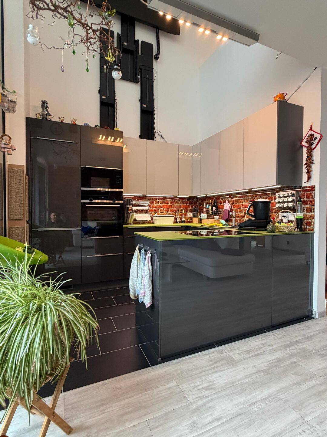 Wohnen auf zwei Ebenen: Neubau-Maisonette mit Galerie über Nürnbergs Dächern – Nürnberg – Vorschaubild 3