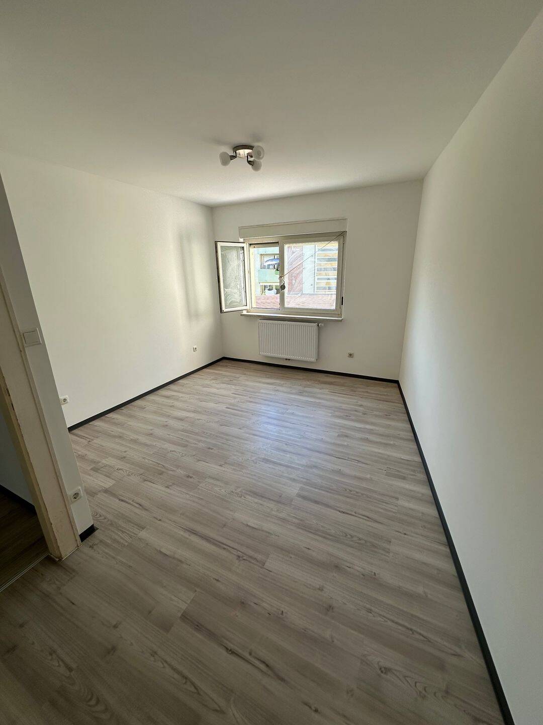 Erstbezug nach Kernsanierung. Moderne 2-Zimmer-Wohnung in Nürnberg-Schweinau – Nürnberg – Vorschaubild 3