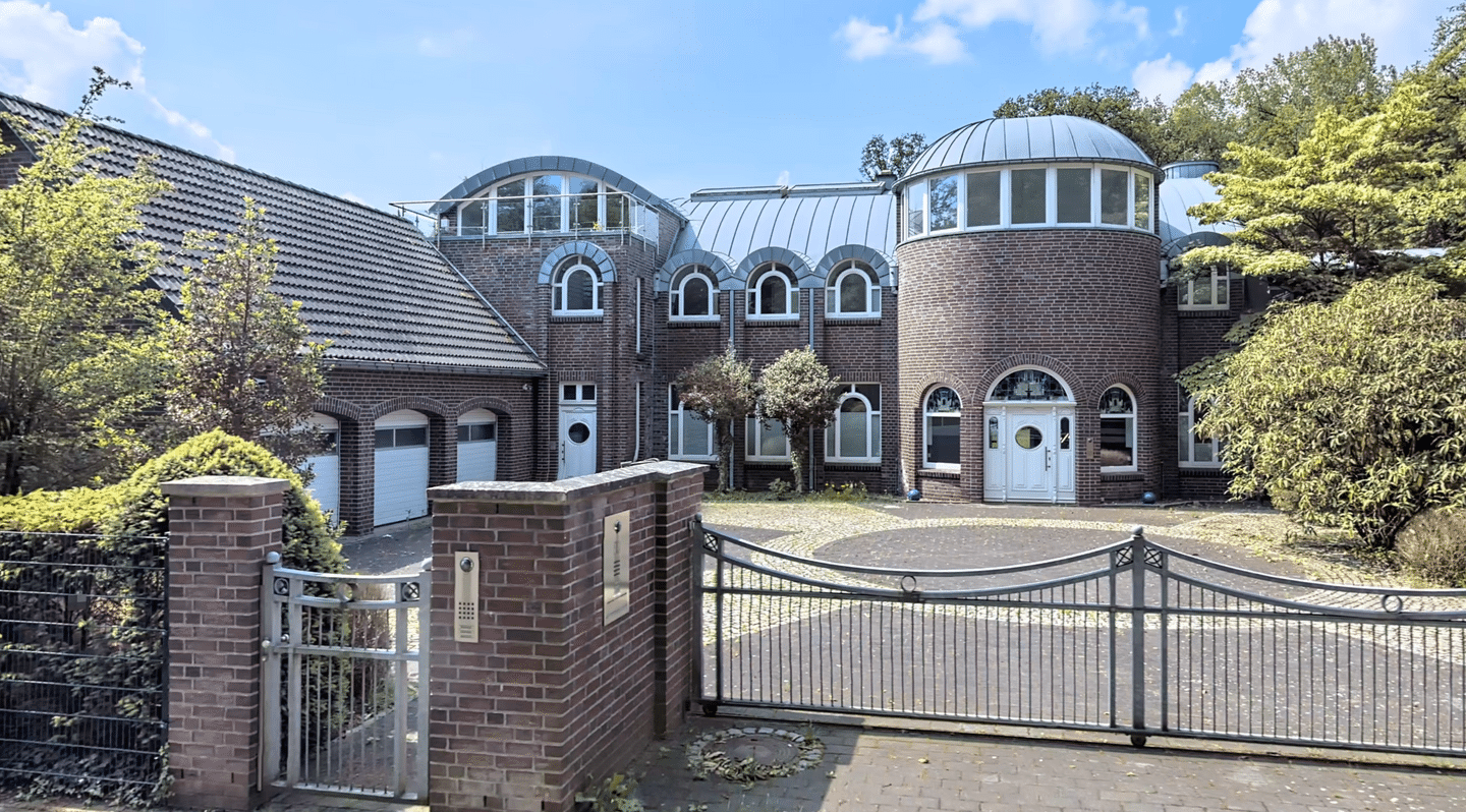 Repräsentative Villa vor den Toren Bremens – Bremen – Bild 1 von 9