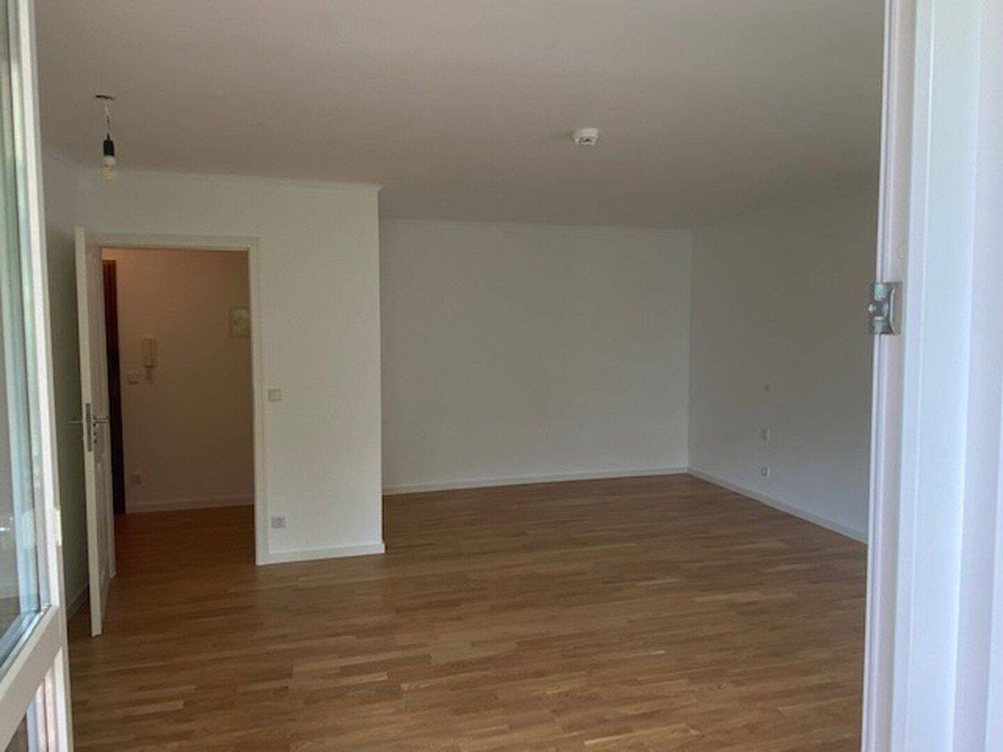 Helles,, lichtdurchflutetes Appartment am Nymphenburger Kanal – München – Vorschaubild 4