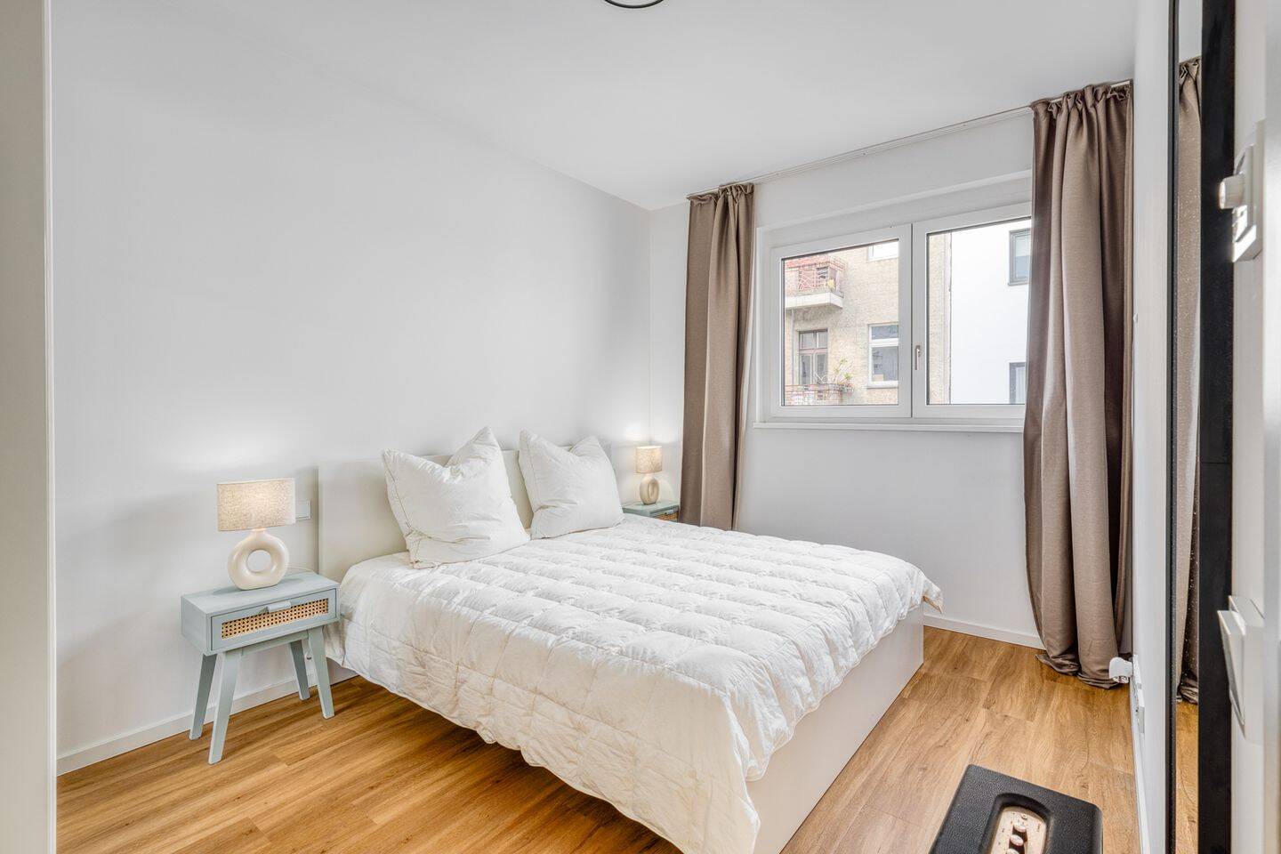 Stilvolle 3-Zimmer-Neubauwohnung mit sonnigem Balkon – Berlin – Vorschaubild 8