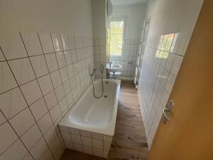 Apartment zum wohlfühlen, deine neue 1 Zimmer Wohnung | EBK auf Wunsch – 8066 Zwickau – Vorschaubild 6