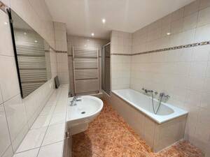 Super geschnittene 3-Zimmer-Wohnung in ruhiger Lage! – Rückertstraße 18, 1129 Dresden – Vorschaubild 9