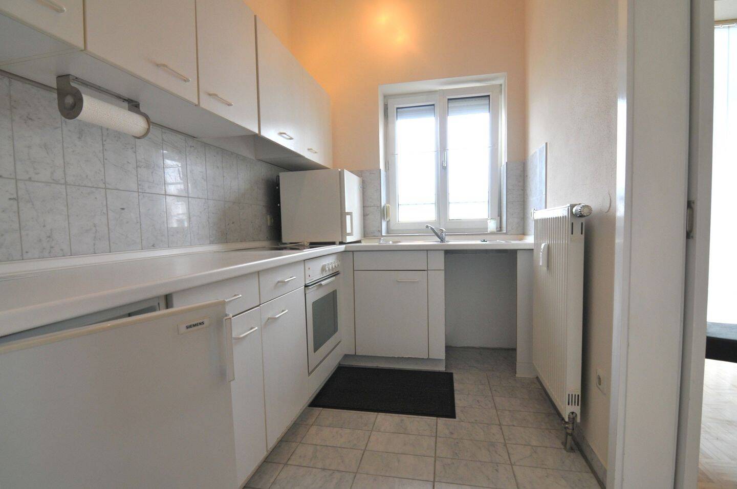 Sonnige 2 Zimmer-Wohnung mit Atelier-Flair und großem Balkon – Ingolstadt – Vorschaubild 8