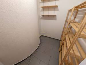 Sofort einziehen - Renovierte und großzügige Wohnung auf 3 Etagen mit eigenem Gartenbereich – 61231 Bad Nauheim – Vorschaubild 7
