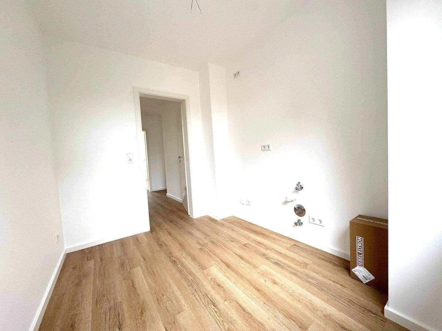 Moderne kernsanierte 3-Zimmer-Wohnung mit Balkon in zentraler Lage von Düsseldorf-Mörsenbroich – Düsseldorf – Vorschaubild 7