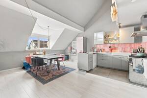Charmante Maisonettewohnung im historischen Gutshof mit direkter Rheinnähe im Kölner Norden – 50769 Köln – Vorschaubild 7