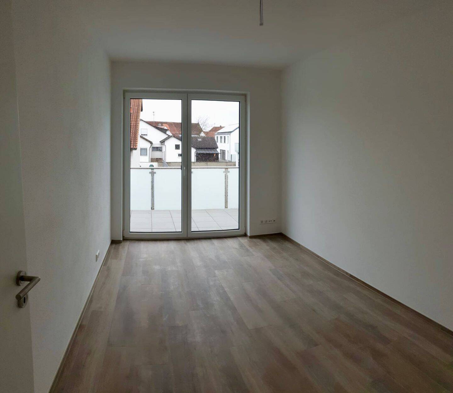 Moderne 3-Zimmer-Wohnung mit Balkon und zwei Stellplätzen in IN Süd – Ingolstadt – Vorschaubild 6