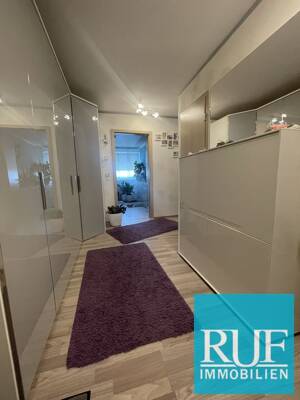 Attraktive Wohnung mit Fernblick, Einzelgarage und Aufzug. – 75181 Pforzheim – Vorschaubild 4