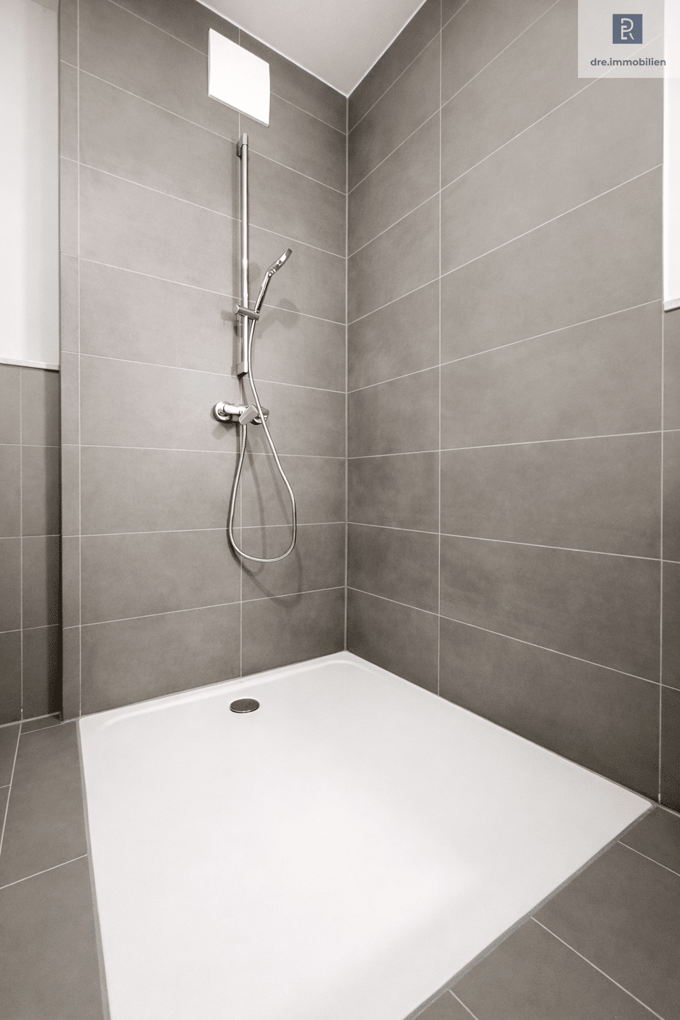 Ehrenfeld // Barrierefreie 3-Zi-Wohnung mit Balkon und TG-Stellplatz. Ideal für Singles und Paare! – Köln – Vorschaubild 9
