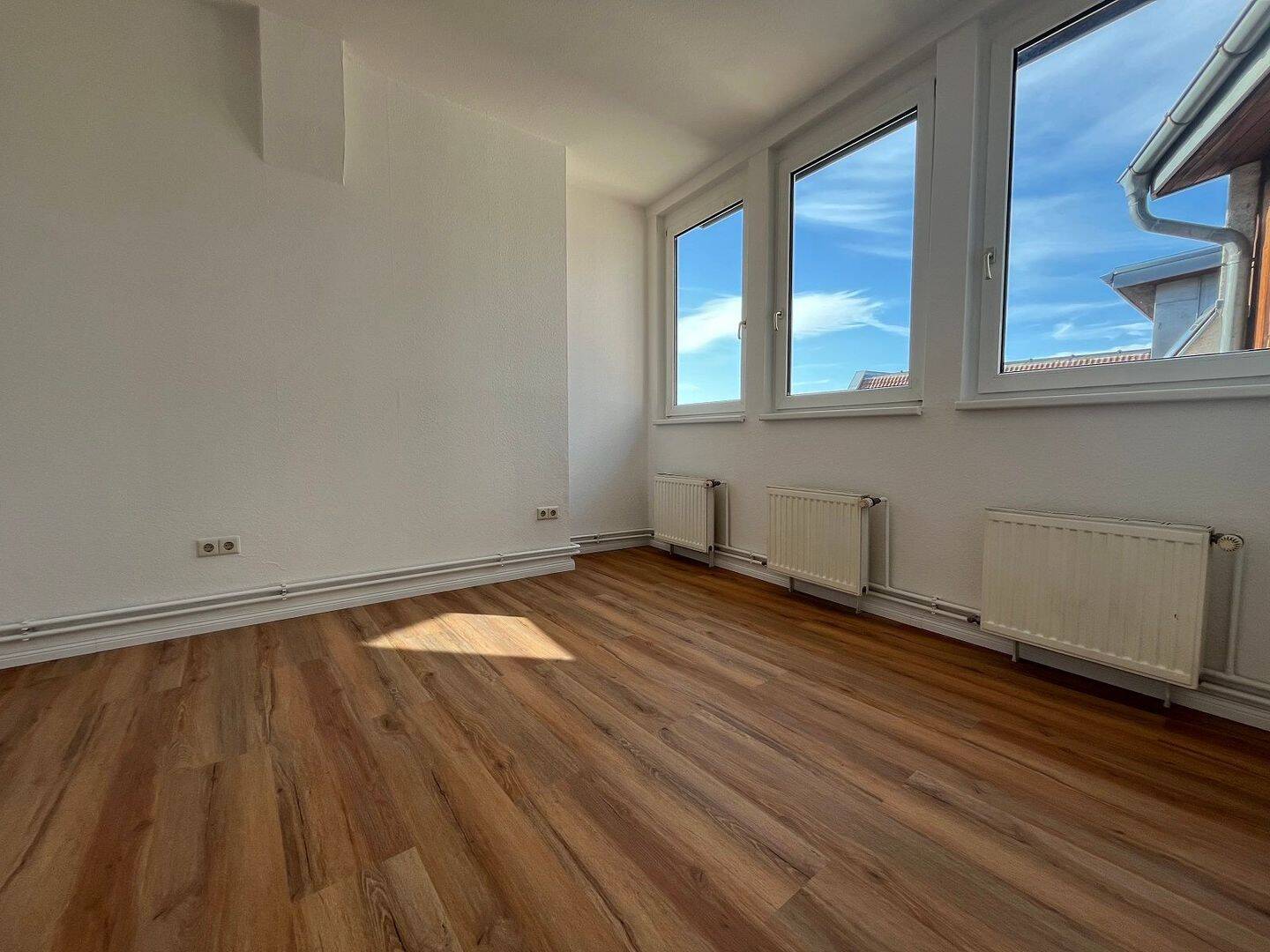 Herrliches, lichtdurchflutetes Dachgeschoss-Loft im legendären Rixdorf in Berlin-Neukölln! – Berlin – Vorschaubild 9