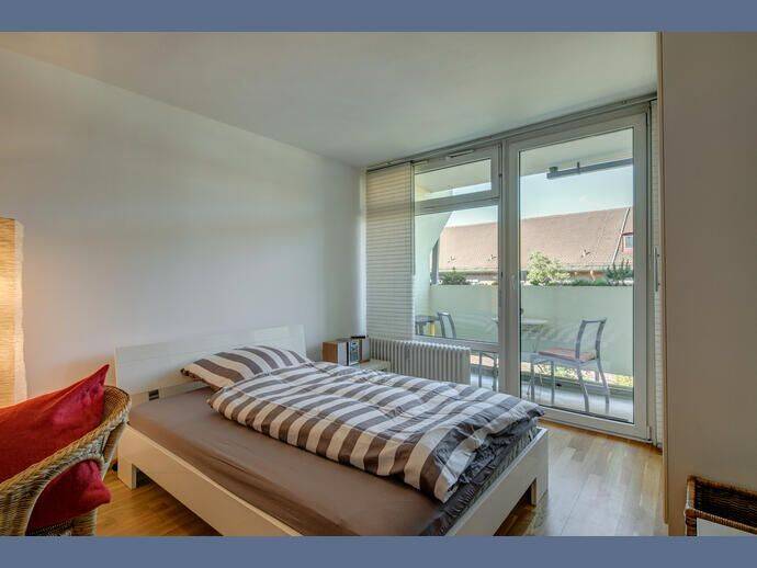 Möbliert: Hell und freundlich möbliert mit West-Balkon – München – Vorschaubild 5