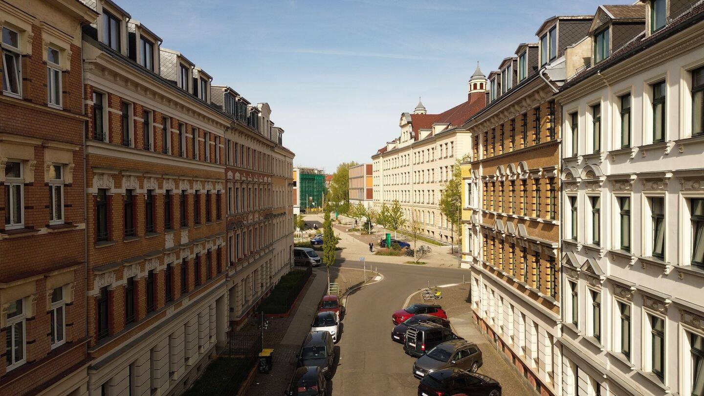 Vermietete Dachgeschosswohnung I 2 Zimmer I Tageslichtbad – Leipzig – Vorschaubild 9