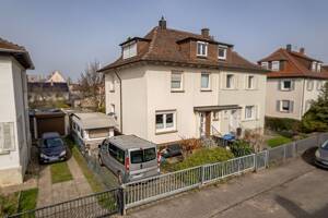 Familienfreundliche Doppelhaushälfte in Heilbronn mit Garten, Garage und 5 Zimmern