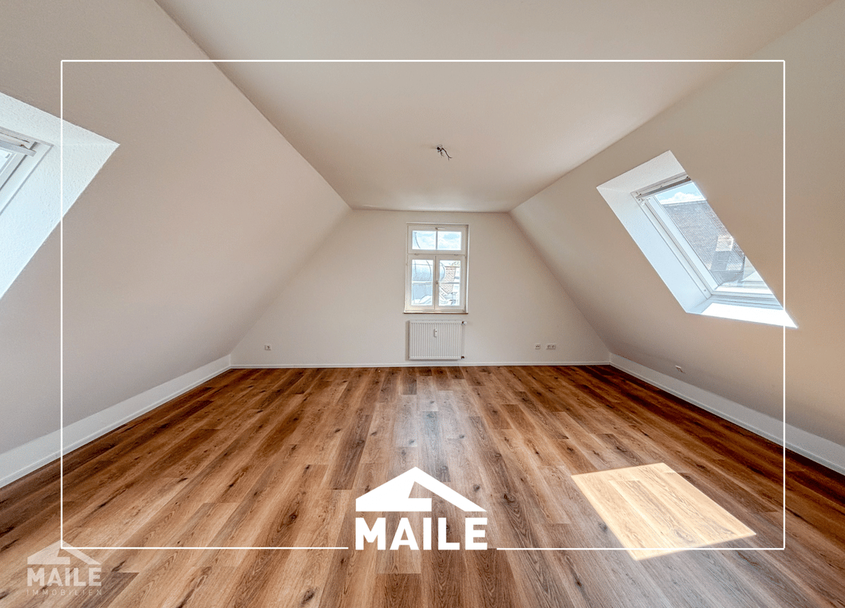 Helle 1,5-Zimmer-Dachgeschosswohnung mit Einbauküche in der schönen Cannstatter Altstadt – 70372 Stuttgart – Bild 1 von 9