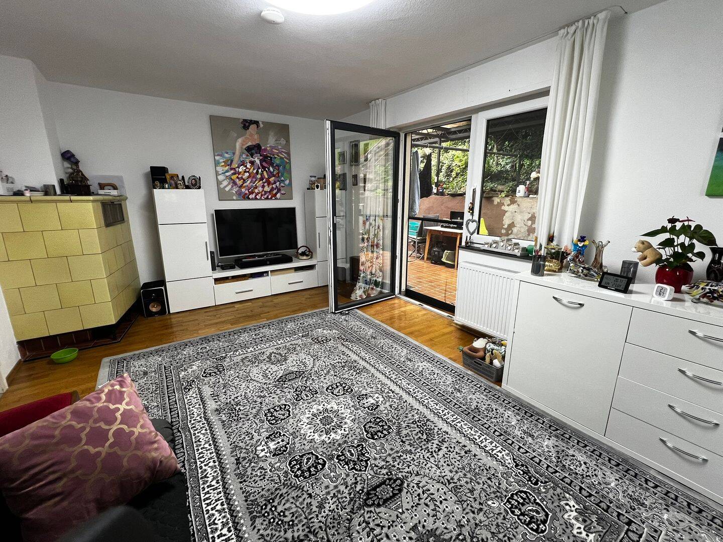 *Gepflegtes Haus mit 3 Wohnungen, Balkon, Terrasse &Garage zu verkaufen* – Eisingen – Vorschaubild 9