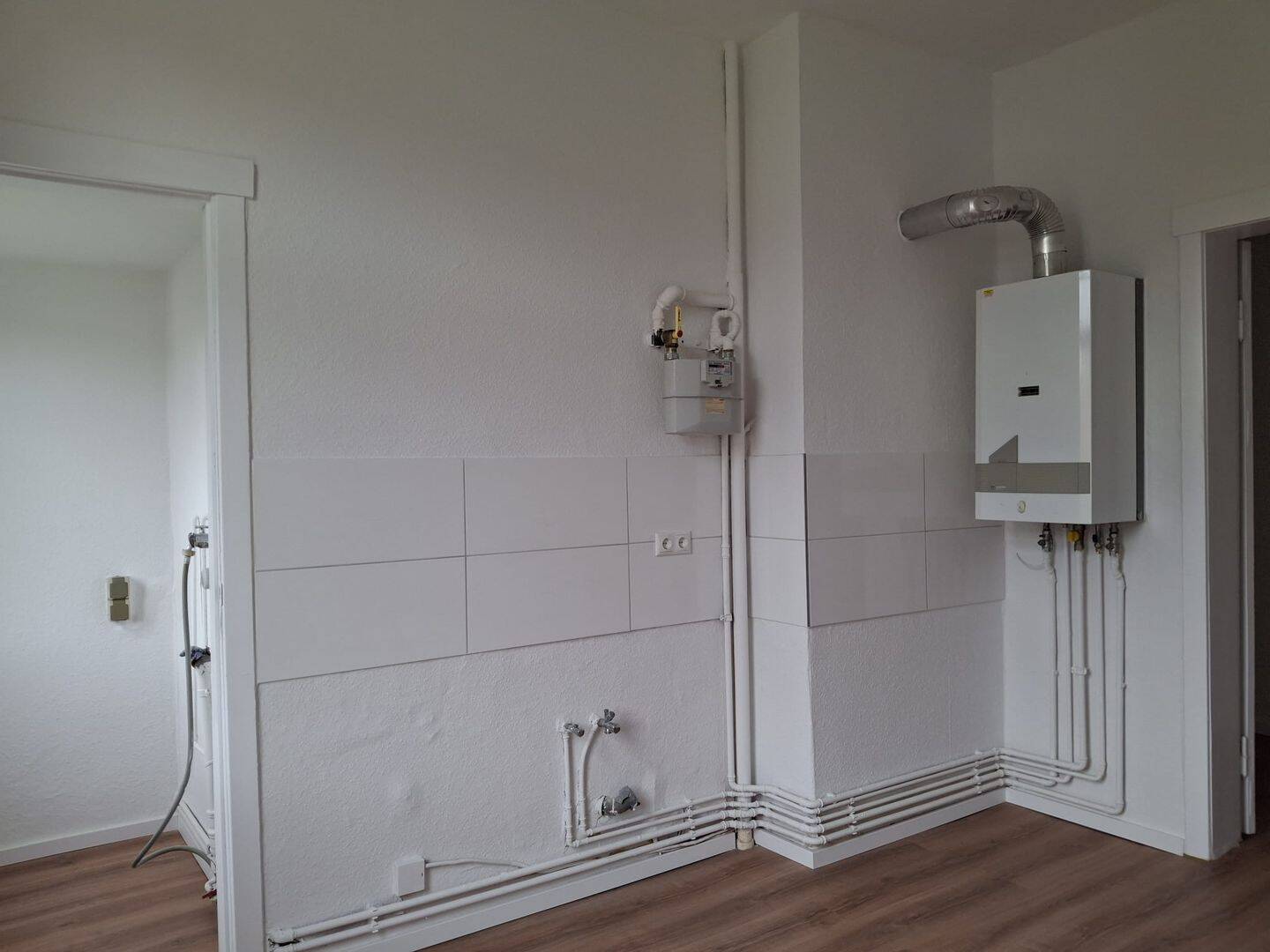 Frisch renoviert... 2 ZKDB in der Wittekindstr.10 in Geestemünde zu vermieten mit Balkon – Bremerhaven – Vorschaubild 6