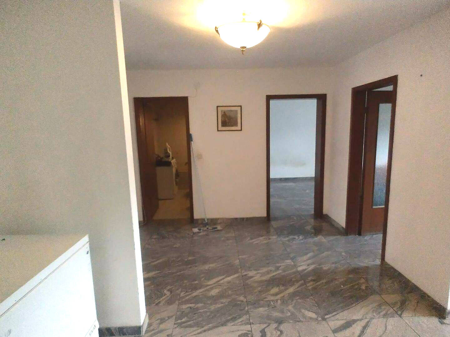 Großzügige, barrierearme 3,5 - Zimmer Wohnung mit 13 m² Balkon und zwei KFZ-Stellplätzen – Nürnberg – Vorschaubild 8