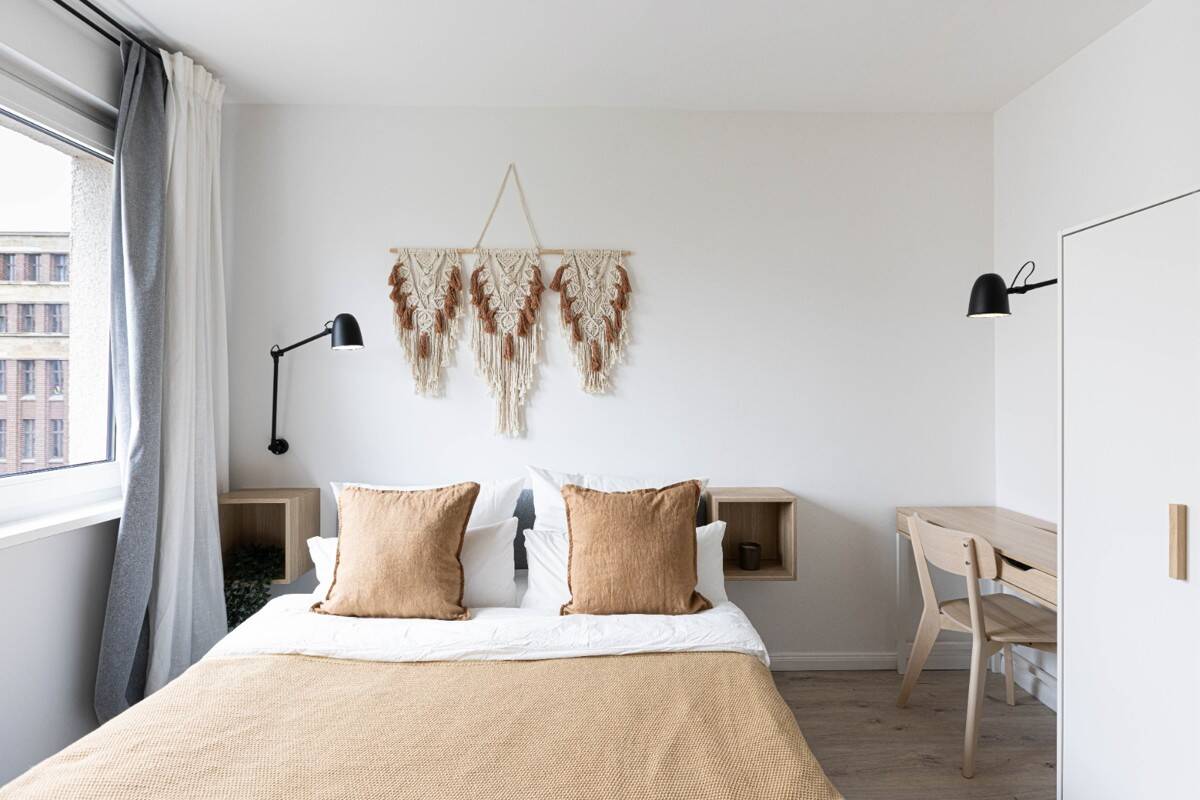 MITTE: LUXUS NEUBAU-WHG: 3-Zimmer - 55 m² - 7. Etage - voll möbliert + LEER per SOFORT zu VERKAUFEN – Berlin – Vorschaubild 2
