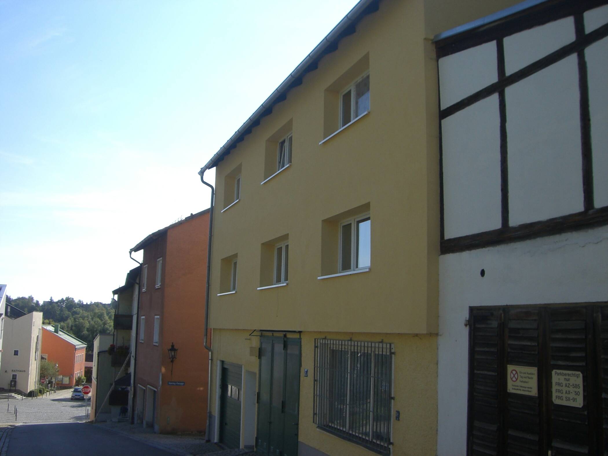 Stadthaus mit Gewerbefläche und mehreren Wohnungen in 94481 Grafenau zu verkaufen – Grafenau – Vorschaubild 4