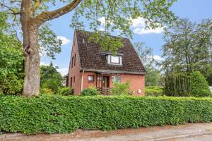 Sanierungsobjekt: Zweifamilienhaus im grünen und ruhigen Meiendorf – 22145 Hamburg – Vorschaubild 2
