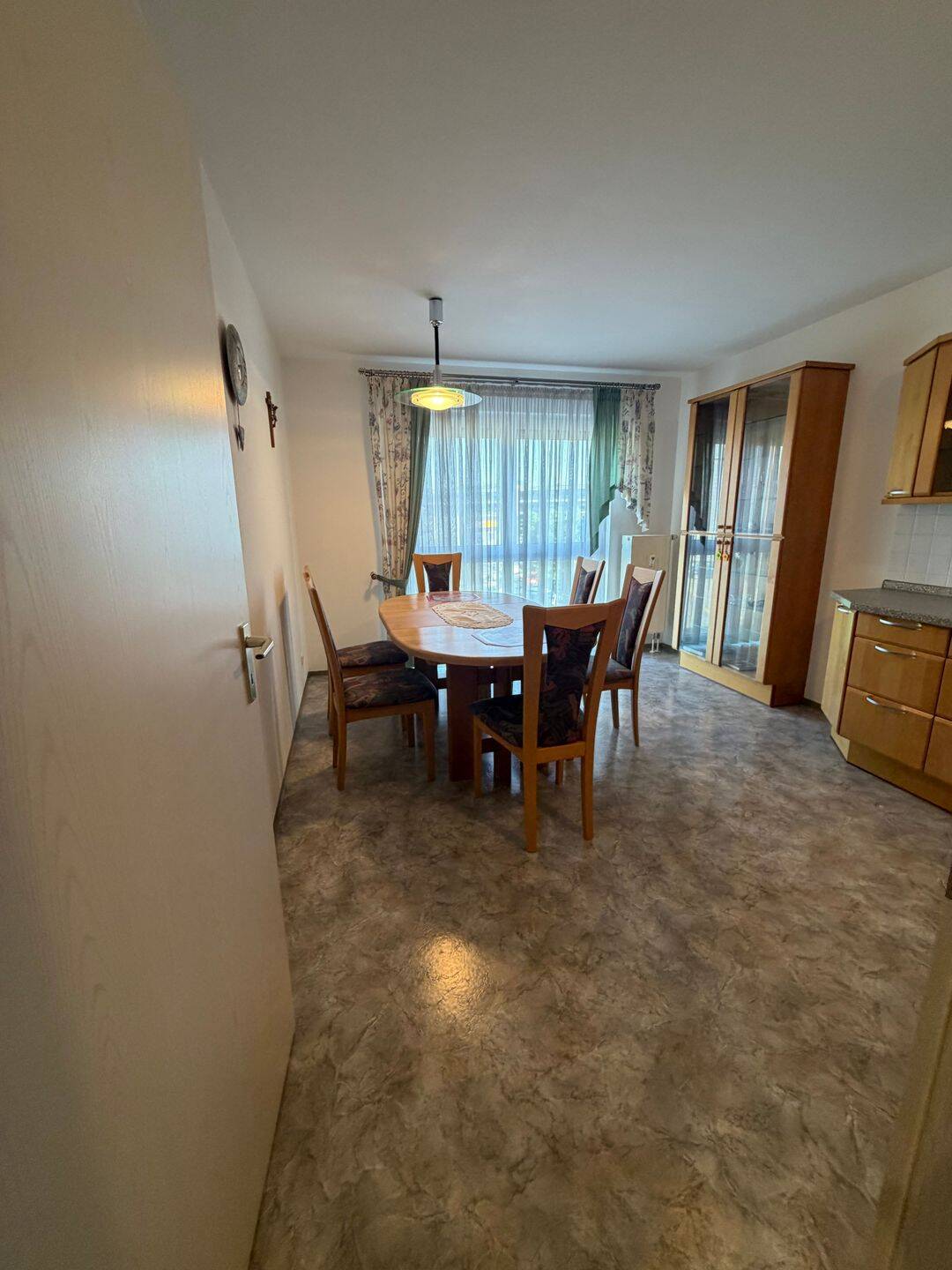 Möblierte 3-Zimmer-Wohnung mit Balkon und TG-Stellplatz -zentrale Lage am Nordostbahnhof – Nürnberg – Vorschaubild 5