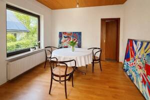 Frankfurt-Nieder-Erlenbach: Einmalige Lage! Großzügiges Villenanwesen am Bebauungsrand – 60437 Frankfurt am Main – Vorschaubild 8