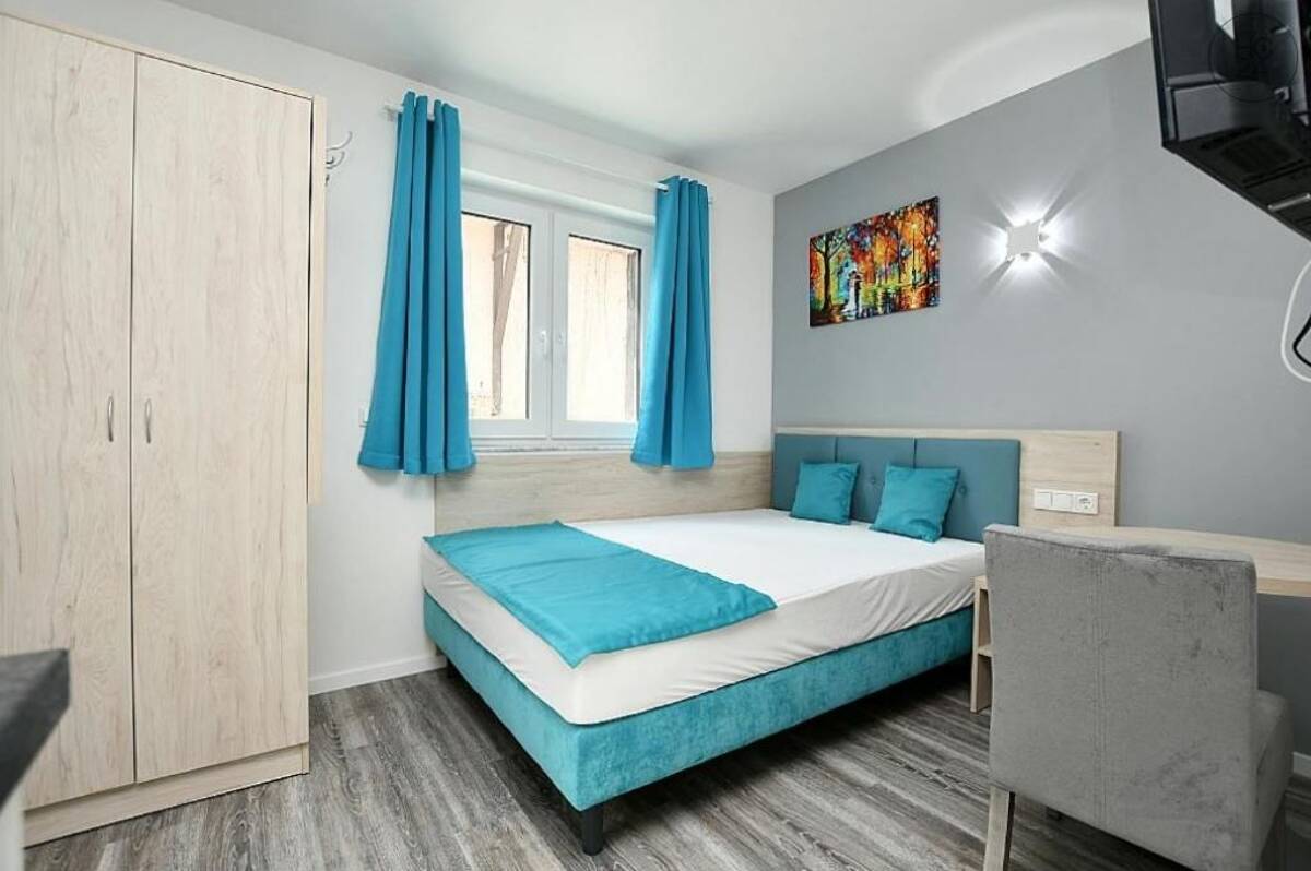 Modern möbliertes Apartment in Stuttgart Zuffenhausen – 70435 Stuttgart – Bild 1 von 2