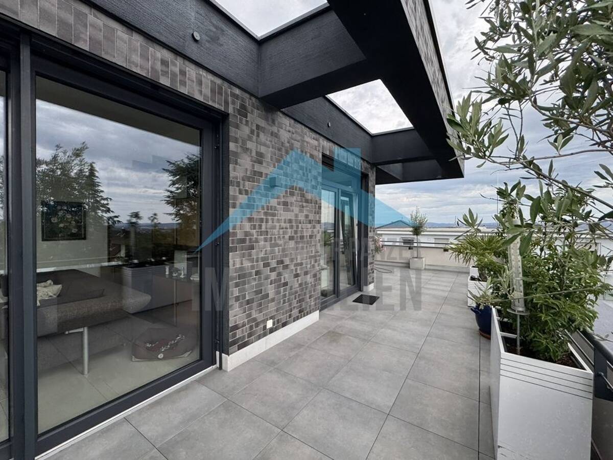 Moderne und großzügige 3 ZKB-Penthouse-Wohnung mit Aufzug und Traumblick über Kassel-Harleshausen! – 34128 Kassel – Bild 1 von 9