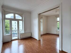 Altbaucharme mit zwei Balkonen – 22767 Hamburg – Vorschaubild 3