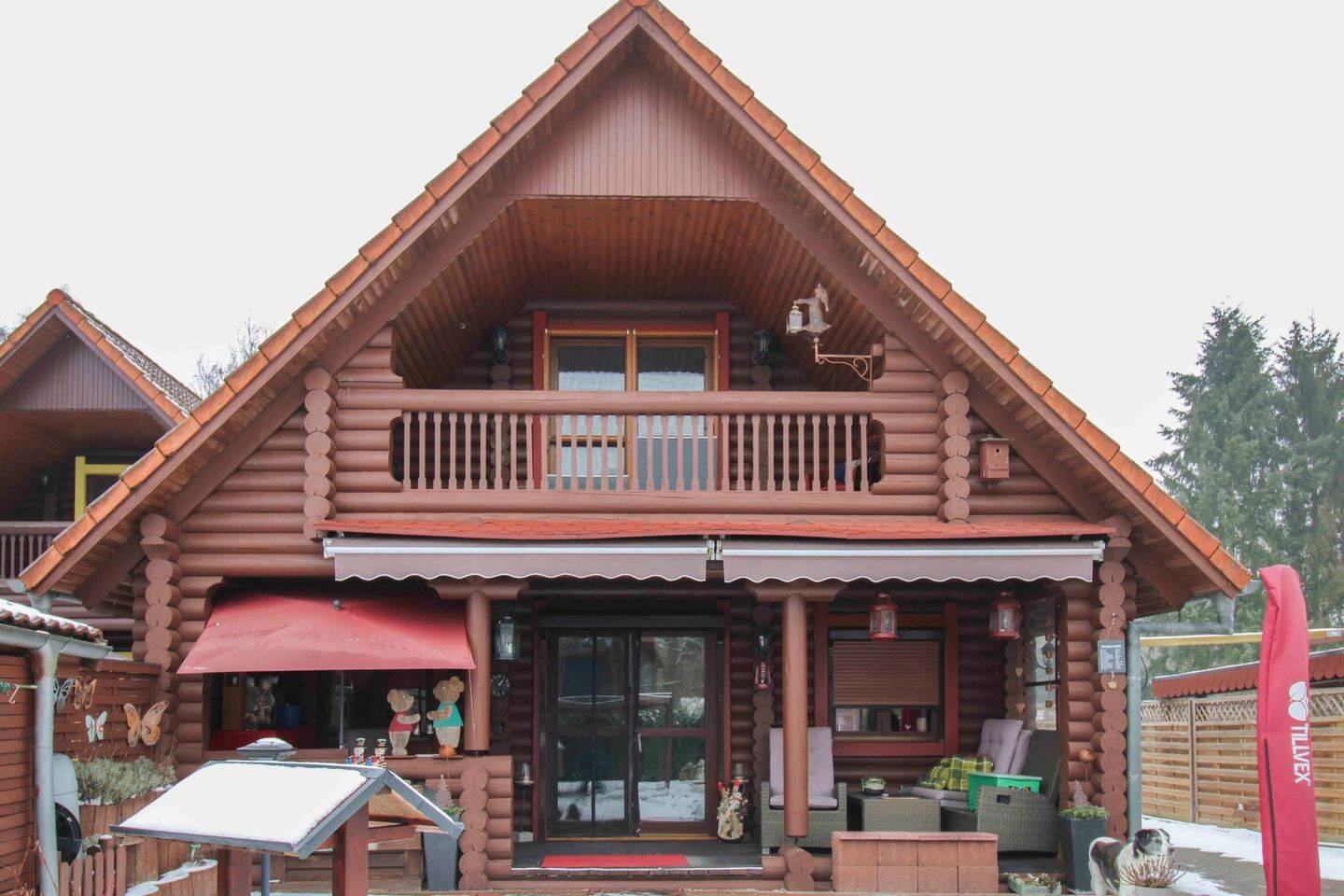 Kleines Holzhaus mit Garage, Carport, Kamin, Terrasse und Garten in Neudorf-Platendorf bei Gifhorn – Sassenburg – Bild 1 von 9