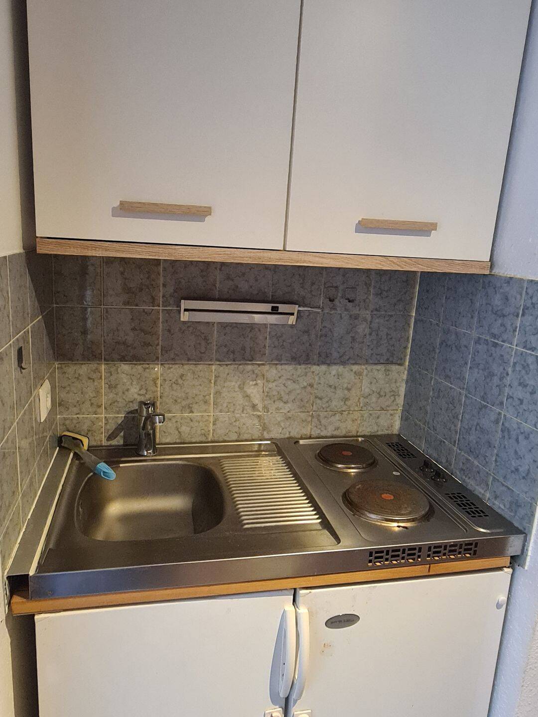 Vollmöblierte 1-Zimmer-Wohnung mit Balkon & Tiefgaragenstellplatz in Handschusheim (Zwischenmiete von 15. Mai bis 31. November 26) – Heidelberg – Vorschaubild 4