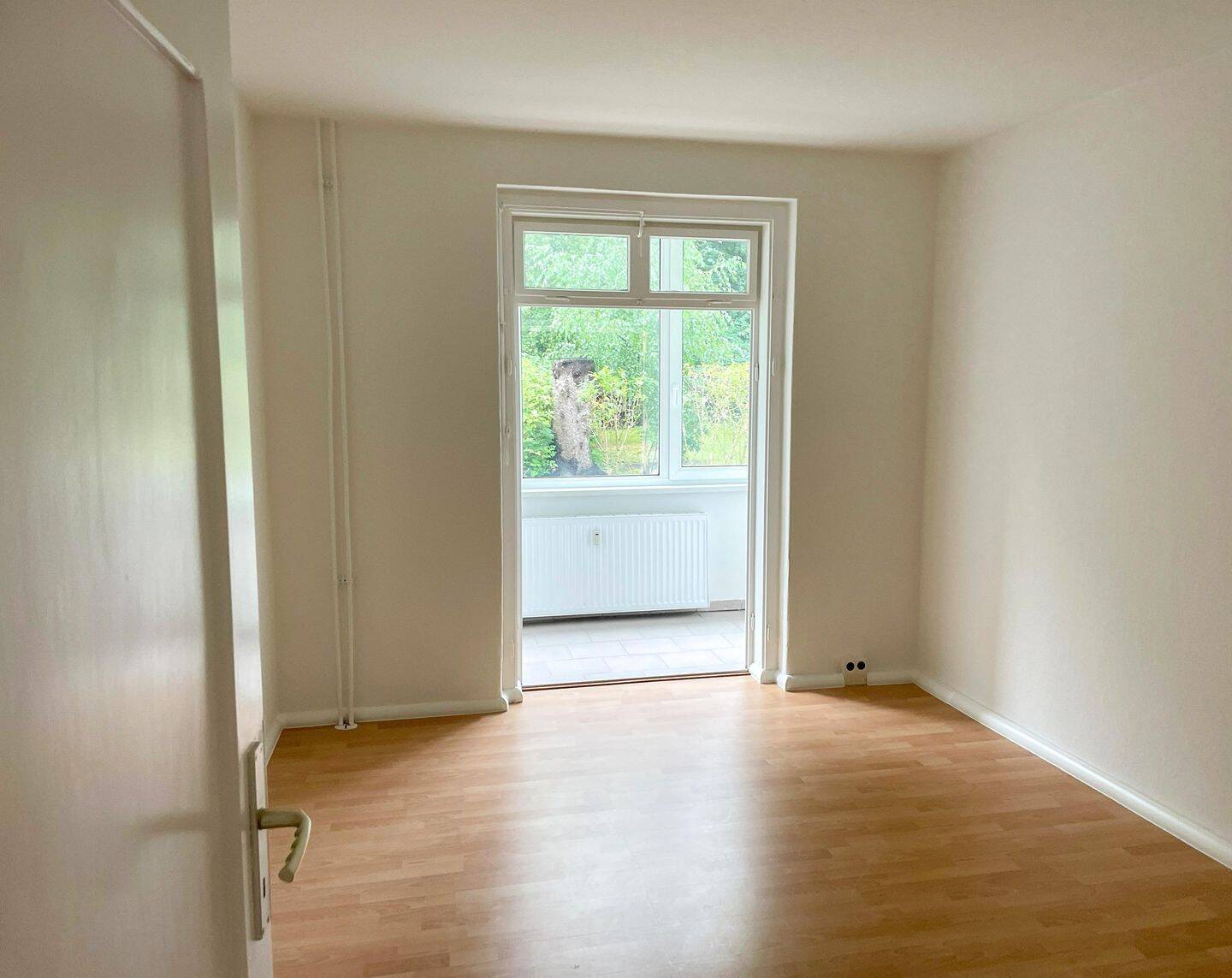 Gemütliche 2-Zimmer-Wohnung mit Loggia und Einbauküche in Chemnitz-Hilbersdorf! – Chemnitz – Vorschaubild 4