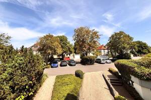 Sehr ruhig gelegene, freie 2 ½-Zimmer-Wohnung mit Westterrasse, Garten, Ostbalkon und TG-Stellplatz! – 70567 Stuttgart – Vorschaubild 4