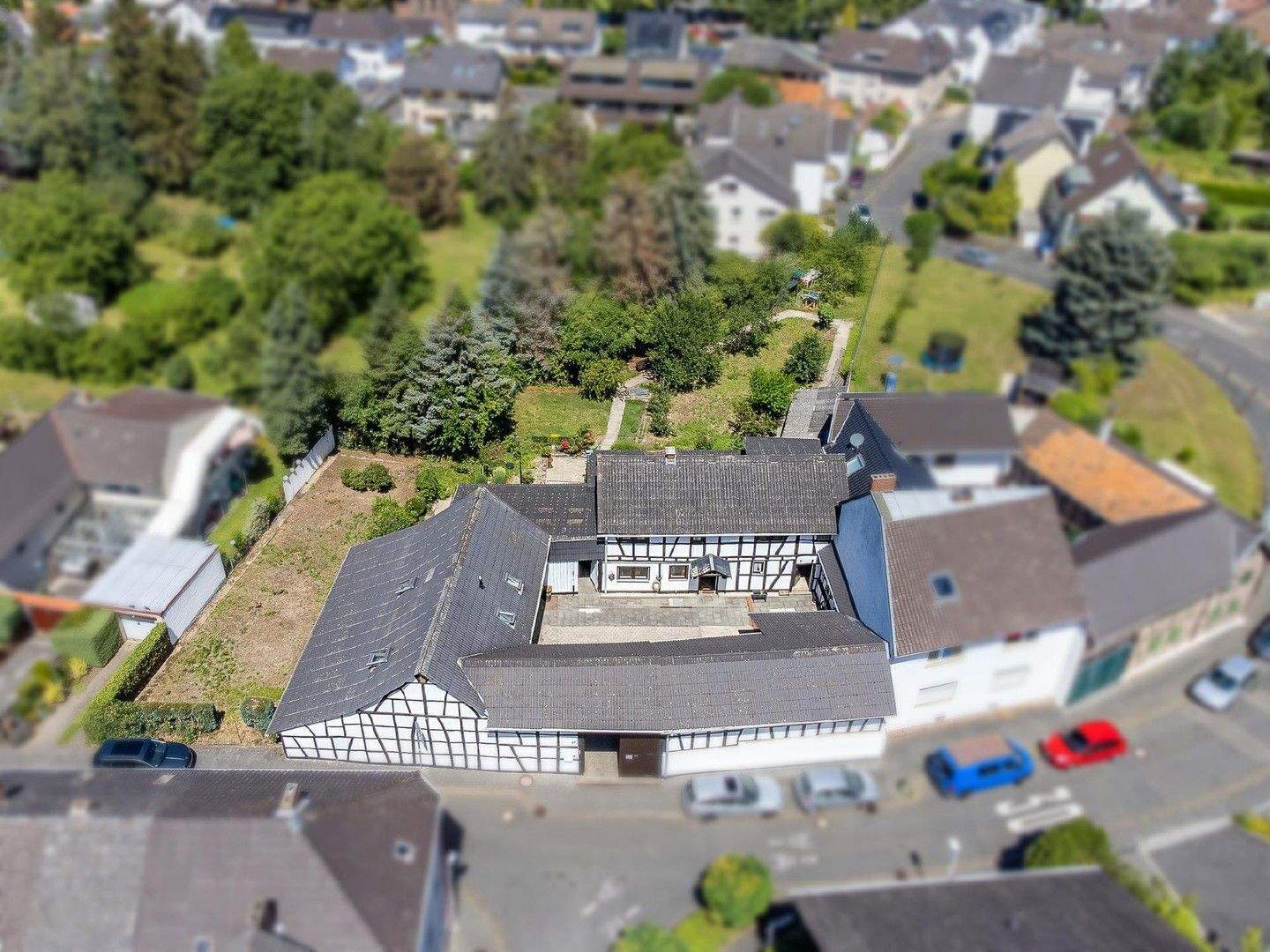 Hofanlage mit genehmigtem Umbau und Neubau in Bonn-Duisdorf – Bonn – Bild 1 von 9