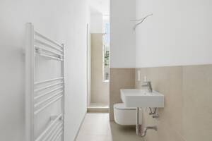 2-Zimmerwohnung mit Altbauflair und Balkon im Prenzlauer Berg – 10439 Berlin – Vorschaubild 3