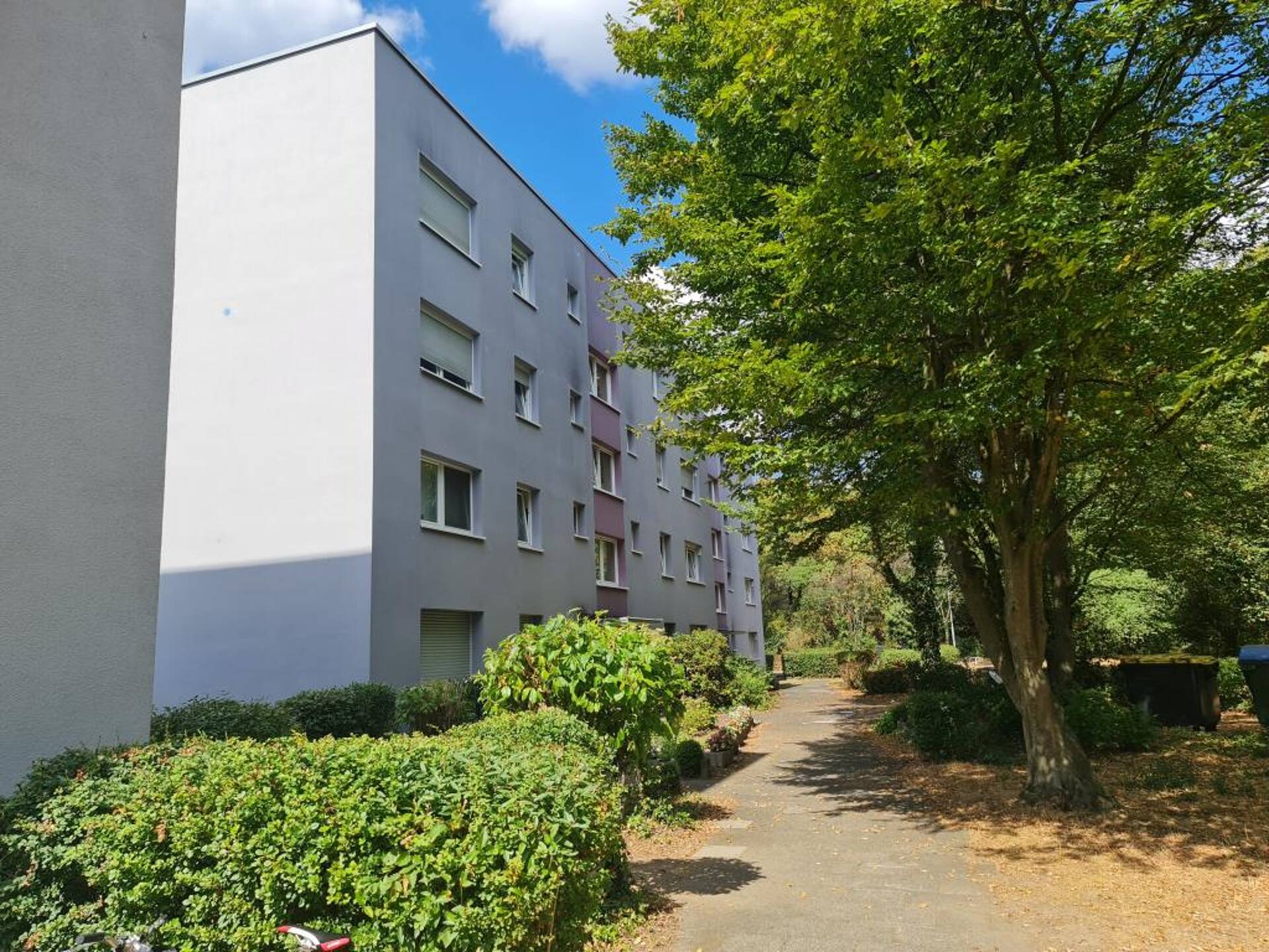 Etagenwohnung in 51149 Köln mit 64 m² kaufen