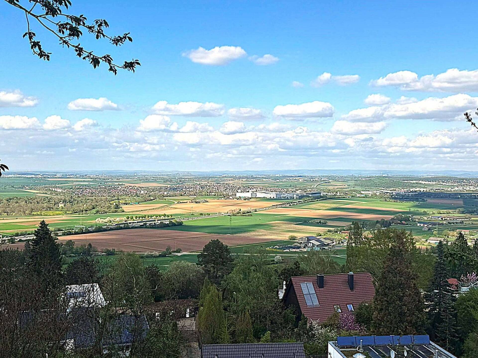 Einfamilienhaus in 71229 Leonberg mit 271 m² kaufen