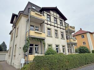 NEU - Hochwertig renovierte Wohnung mit Balkon in ruhiger, grüner Lage – 1279 Dresden – Vorschaubild 2