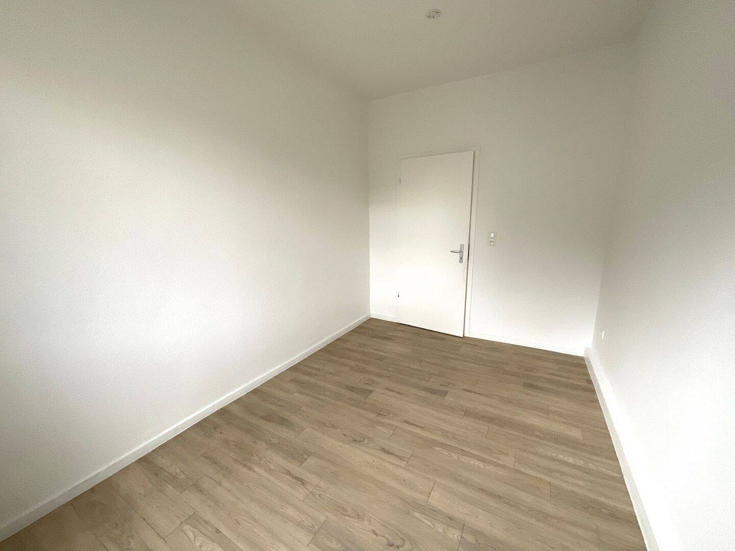 Gut geschnittene 3-Zimmer-Wohnung in Nürnberg – Nürnberg – Vorschaubild 7
