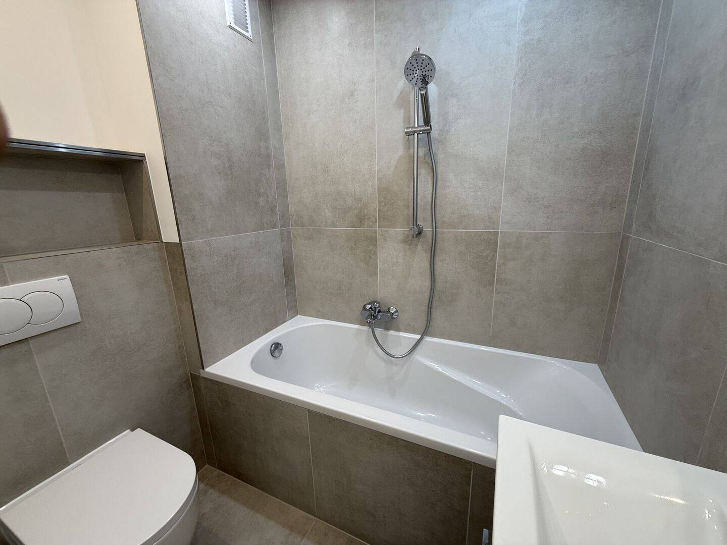 Exklusive Wohnung mit Pool & Sauna in direkter Alsternähe – Hamburg – Vorschaubild 7