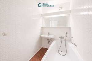 3,5 Zimmer mit Fernblick und Balkon – 70599 Stuttgart – Vorschaubild 7